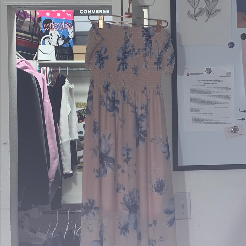 Maxi off the shoulder sun dress